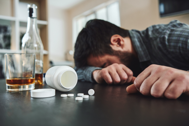 The Dangers of Drinking Alcohol While Taking Medication